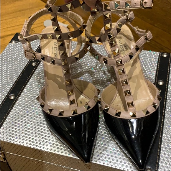 Valentino Garavani Shoes - Valentino rock stud